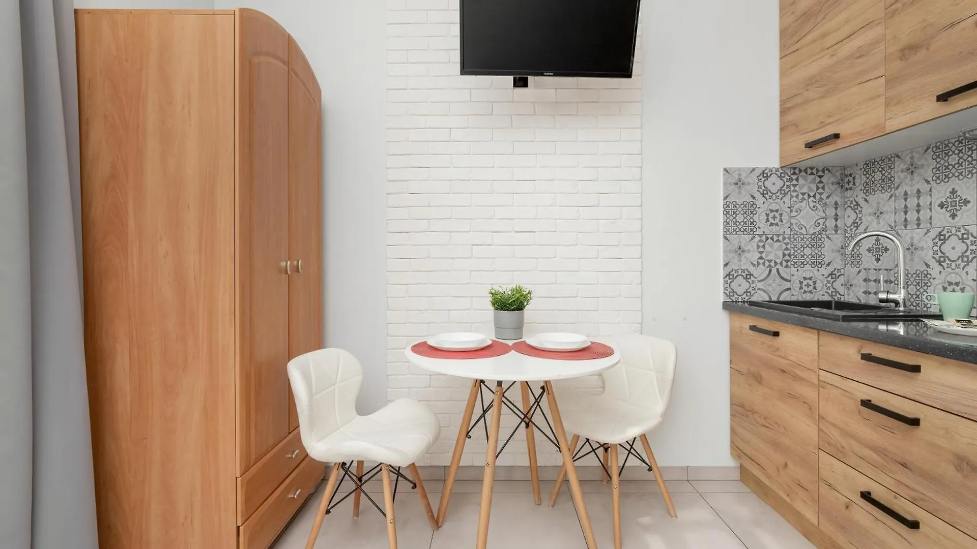 Studio W Gdansku & Dostep Do Silowni By Noclegi Renters Poland